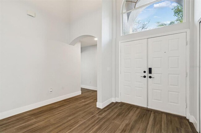 Building Photo - 18154 Sandy Pointe Dr