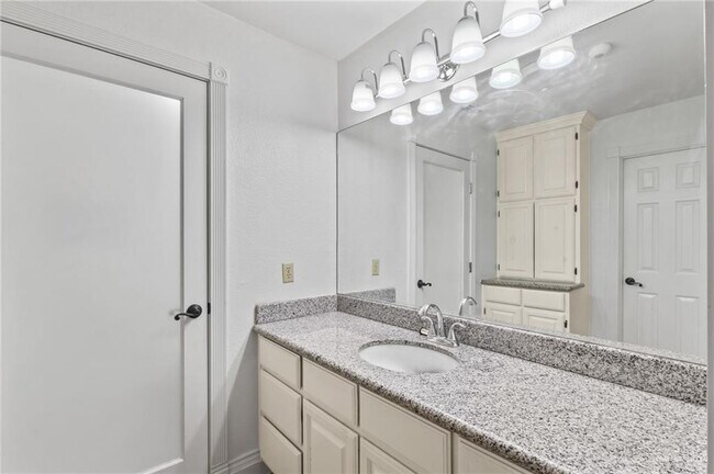 Building Photo - 31 N 29th St