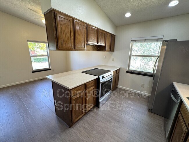 Building Photo - 3525 Fair Dawn Dr
