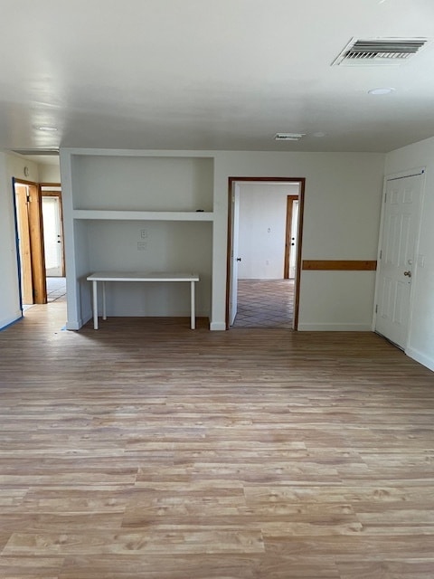 Building Photo - 902 S Una Ave