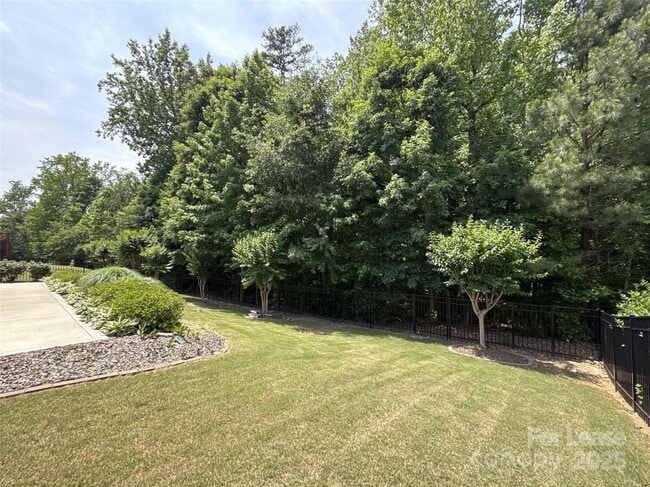 Building Photo - 14702 Brannock Hills Dr