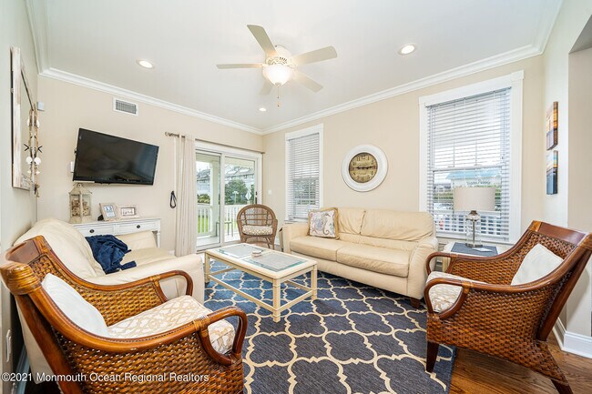 Building Photo - 13 Atlantic Ave