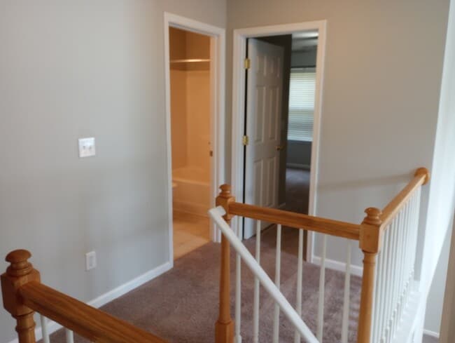 Building Photo - 108 Lacombe Ct