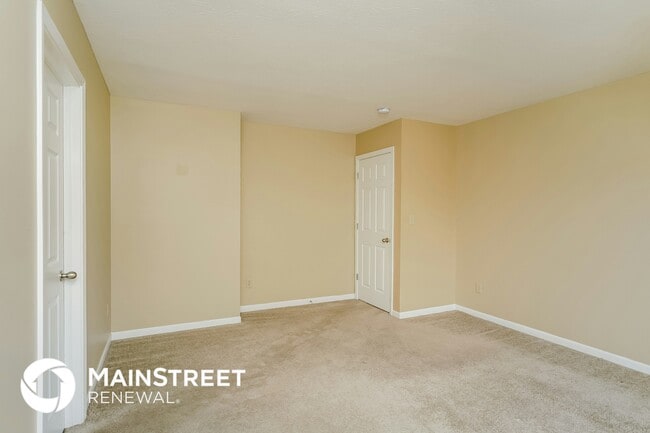 Building Photo - 619 Findlay Ln