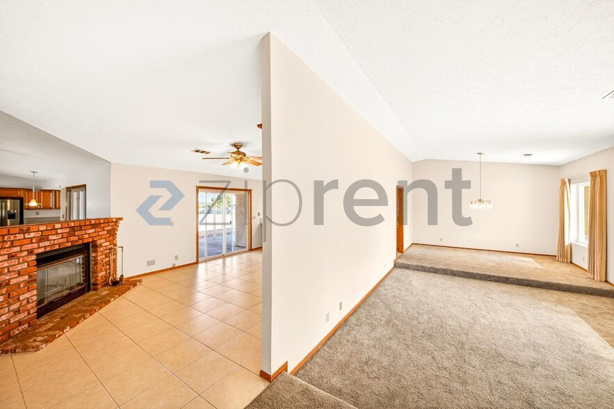 Building Photo - 15380 Mission St