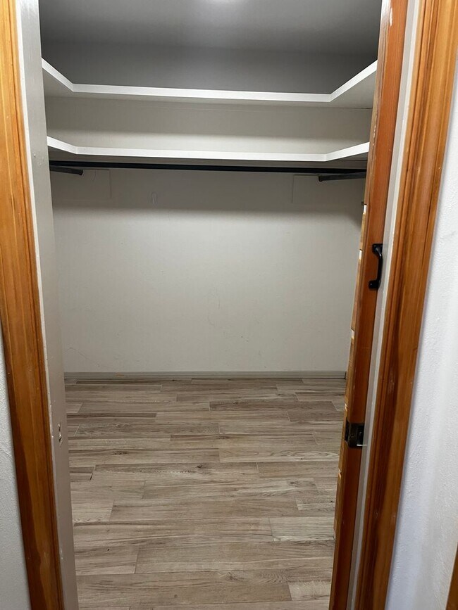 Building Photo - Unfurnished, 1-year long-term rental