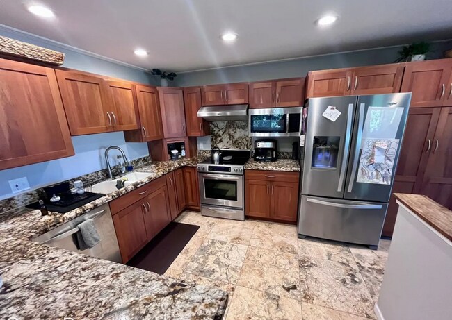 Building Photo - 43 Polohina Ln