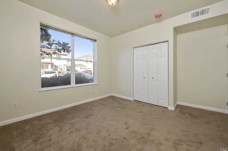 Building Photo - 950 Campoy St