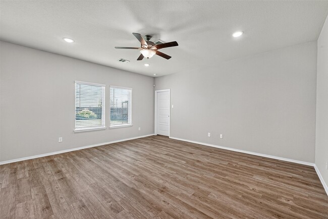 Building Photo - 21522 Autumn Summit St