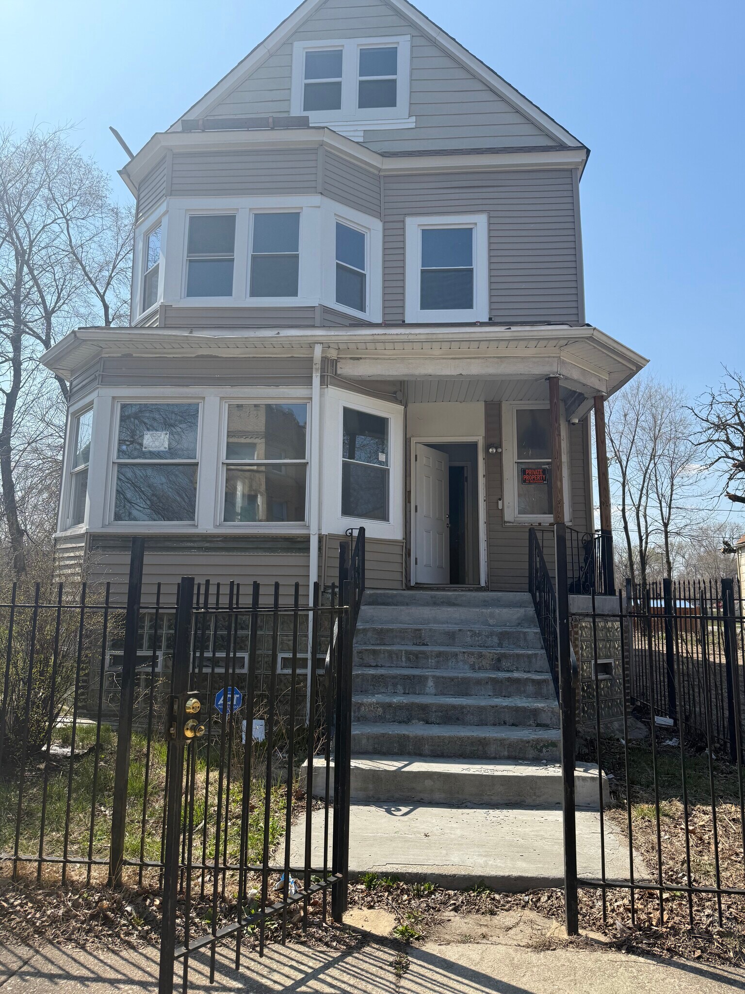Building Photo - 7006 S Normal Blvd