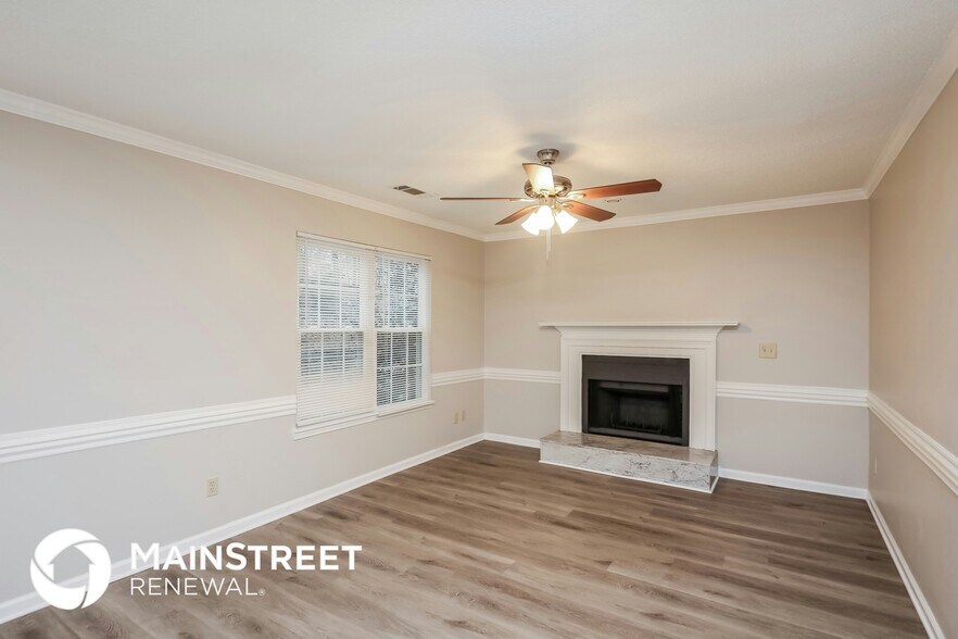 Building Photo - 1545 Dogwood Dr