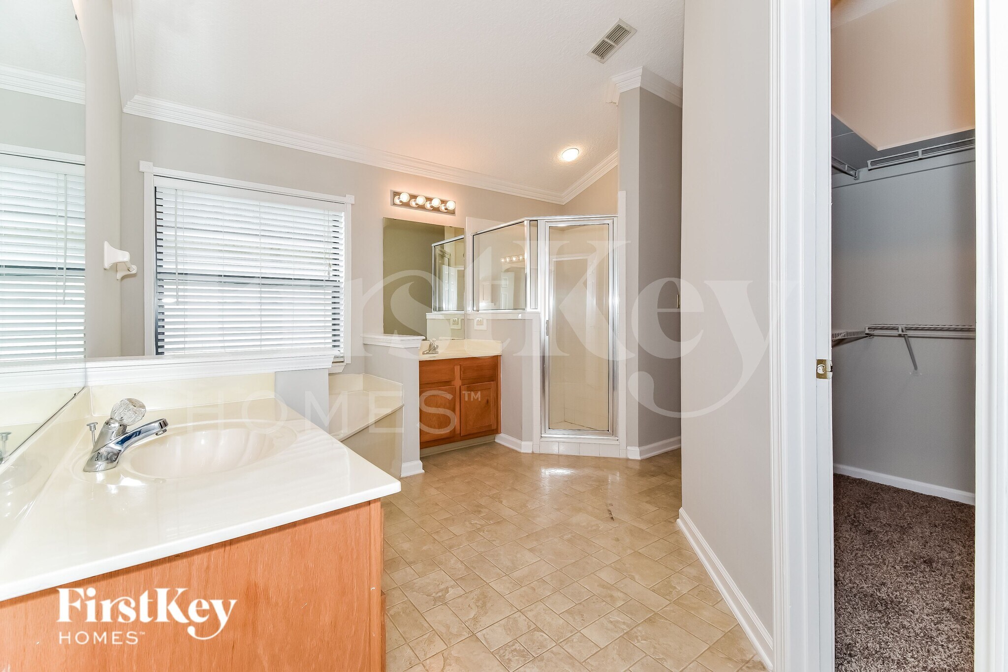 Building Photo - 3333 Horseshoe Trail Dr