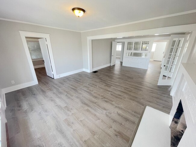 Building Photo - M/I Special - Newly Remodeled North Park Craftsman