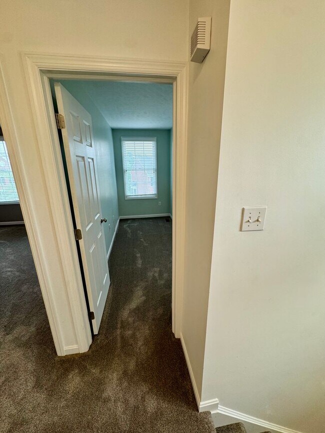 Building Photo - 307 Marshall Heights Dr