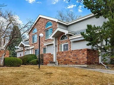 Building Photo - 3914 S Dillon Way