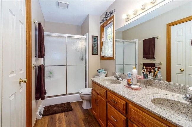 Building Photo - 1235 Cheatham Ct