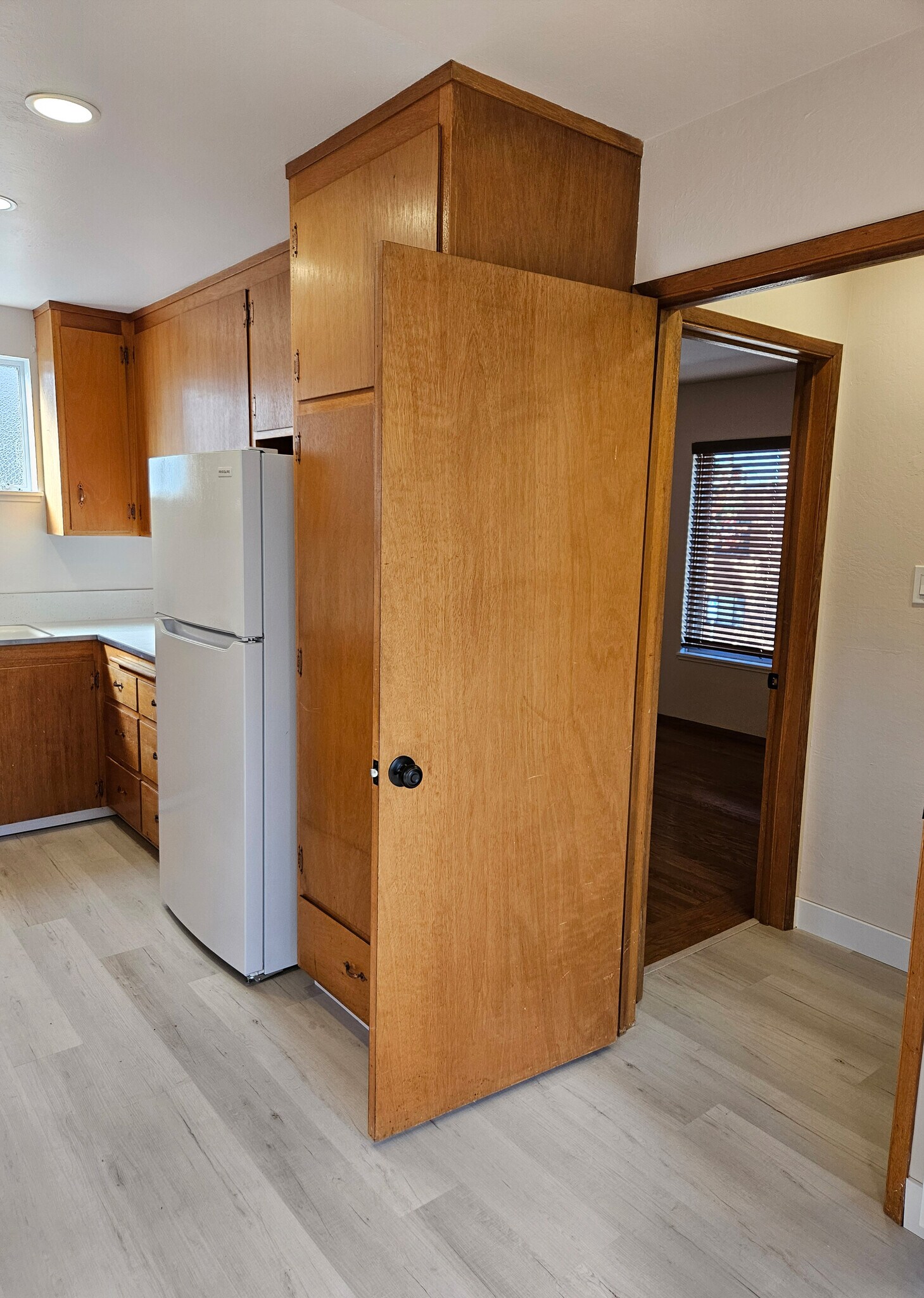 Building Photo - 1312 Solano Ave