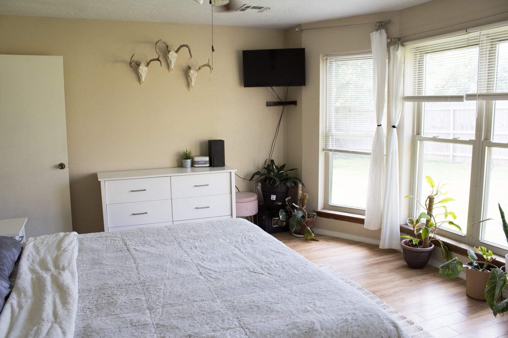 Building Photo - 4715 NE Bell Ave