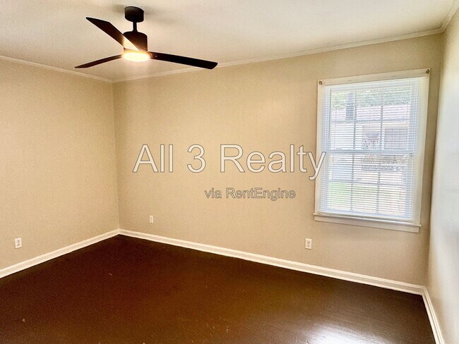 Building Photo - 3727 Audubon Rd