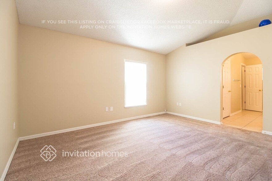 Building Photo - 3277 Bellingham Dr