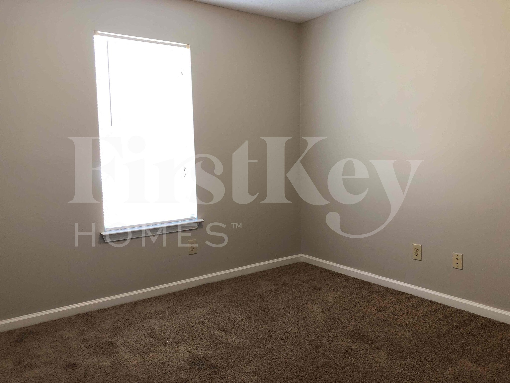 Building Photo - 3770 Richbrook Dr