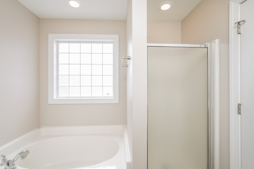 Building Photo - 235 Manchester Trail