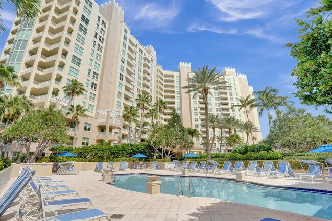 Building Photo - 3740 S Ocean Blvd