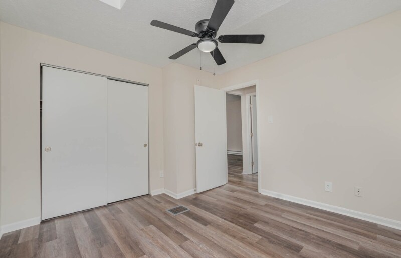 Building Photo - 3030 Cleinview Ave