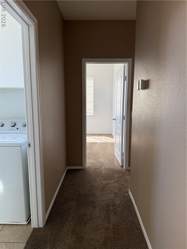 Building Photo - 10519 Allegrini Dr