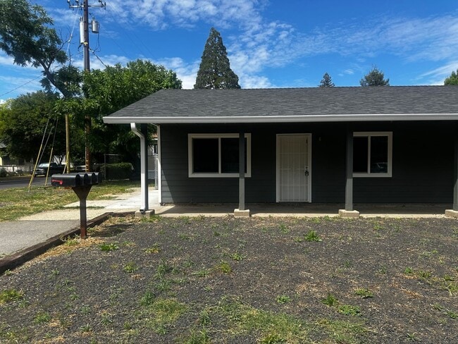 Building Photo - Beautifully Brand New Build, 2 bed 1 bath