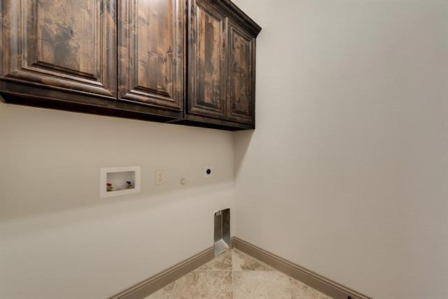 Building Photo - 1328 River Oak Ln