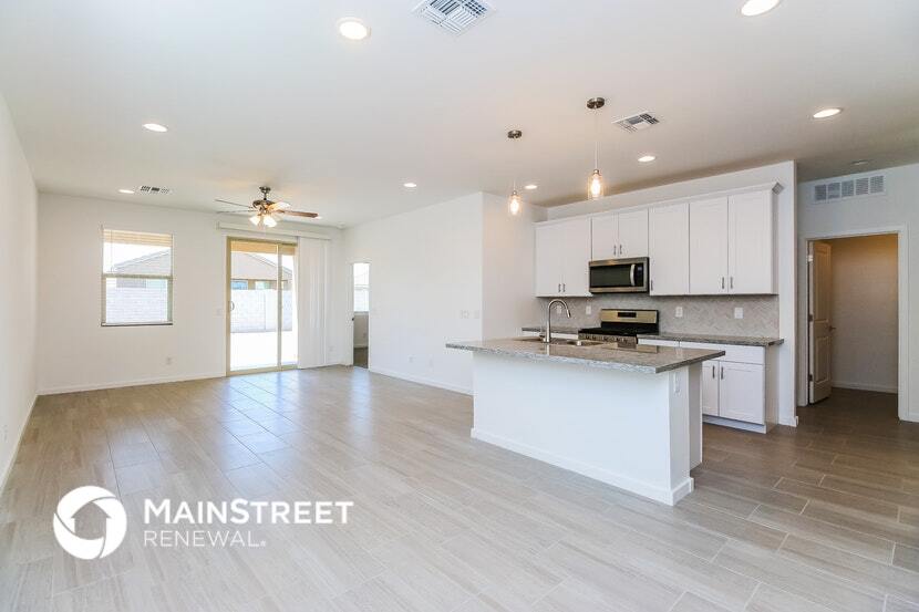 Building Photo - 3723 E Sandoval Dr