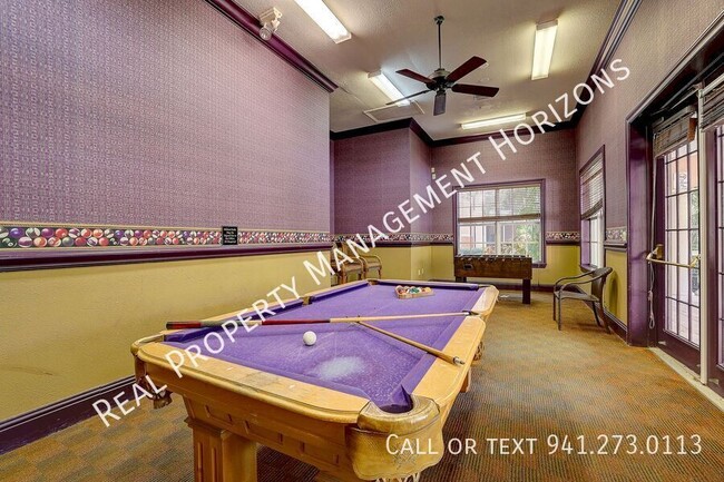 Building Photo - 4174 Central Sarasota Pkwy