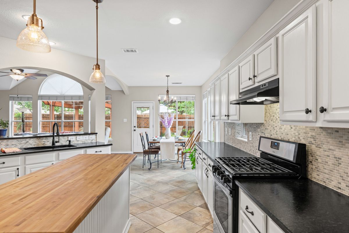 Building Photo - 1475 Applewood Dr