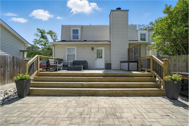 Building Photo - 2267 Greenwell Rd