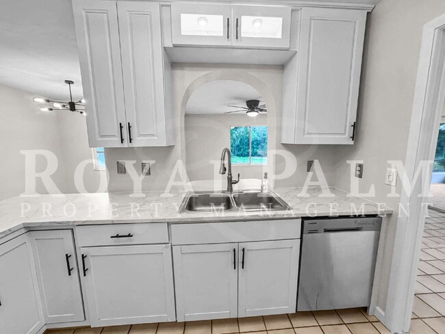 Building Photo - 3 Bed | 2 Bath Home on SE 46th Terrace – Space to Live, Room to Breathe