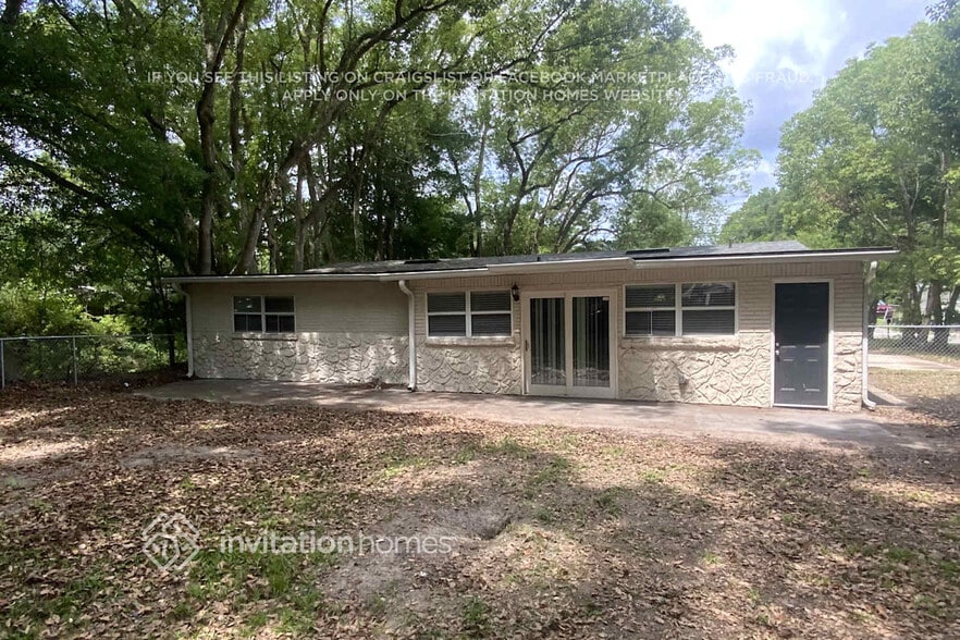 Building Photo - 4461 Melvin Cir E