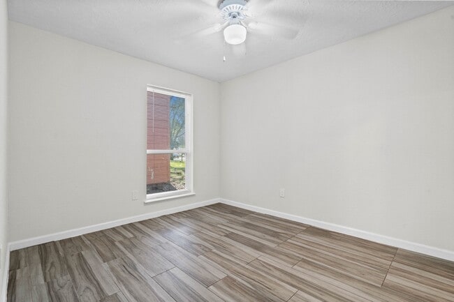 Building Photo - 4510 Hidden Springs Dr