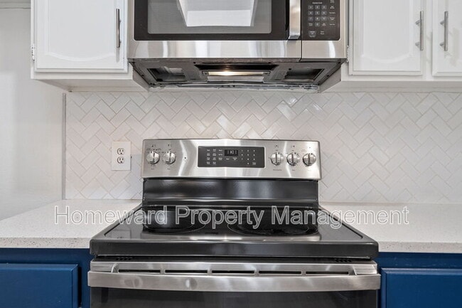 Building Photo - 1401 Landmark Ct