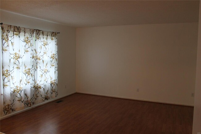 Building Photo - 12823 Calamaide Ct