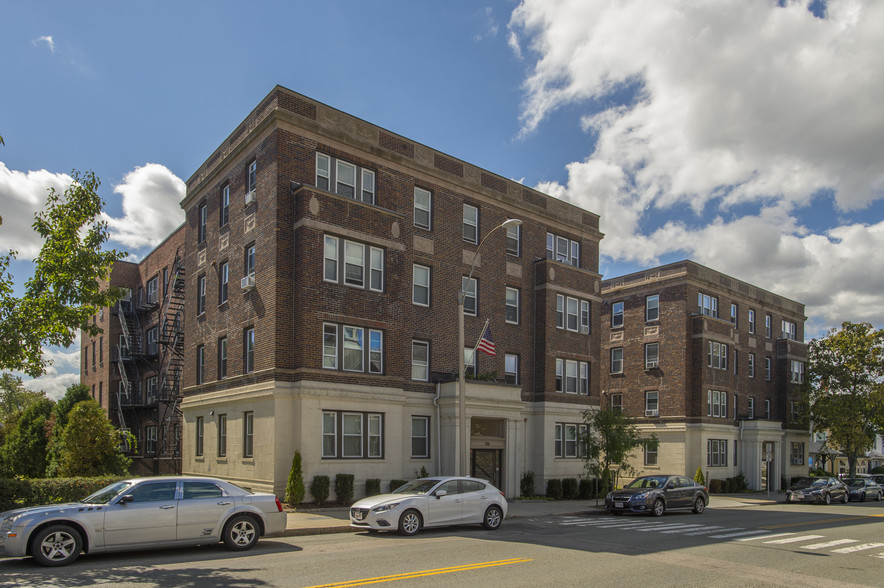 Building Photo - 136 & 138 Highland Avenue