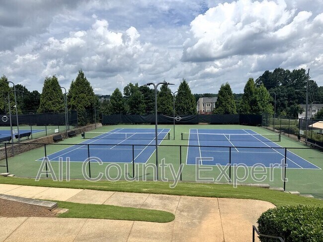 Building Photo - 1529 Huntwood Ct