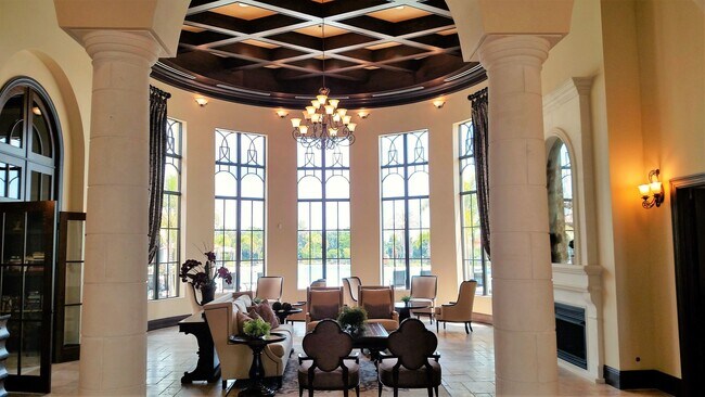 Building Photo - Impressive Annual Unfurnished 3 Bedroom, 2...