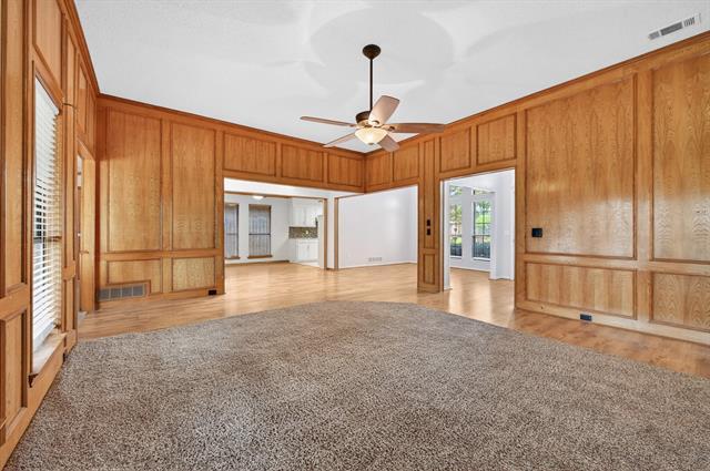 Building Photo - 918 Green Brook Dr