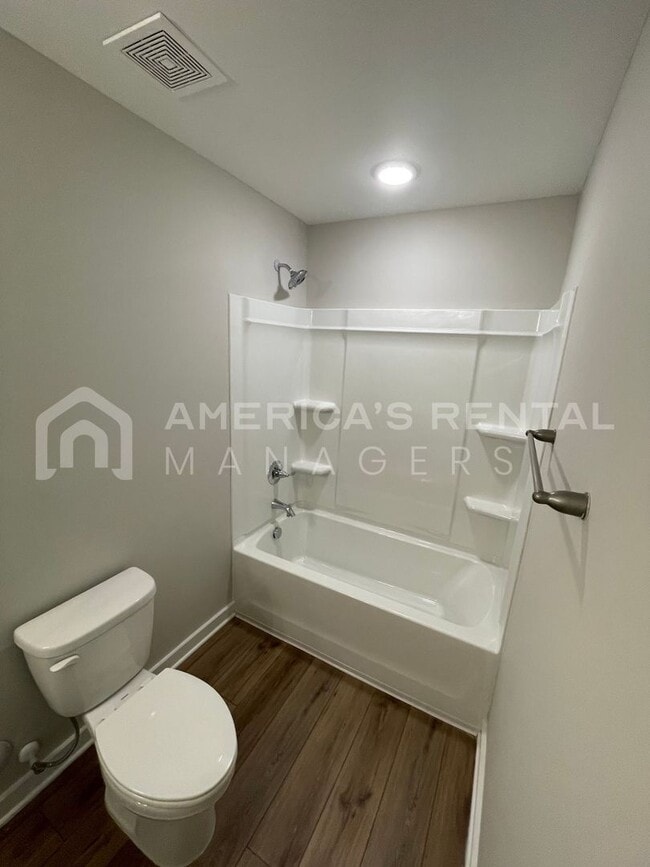 Building Photo - 321 Shiloh Creek Dr