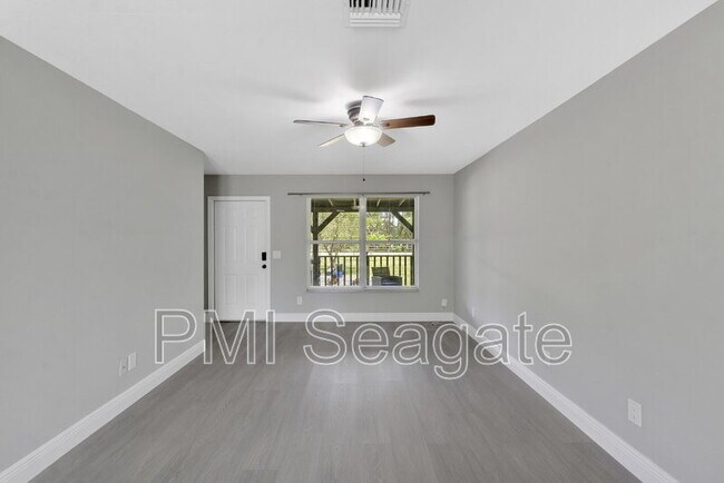 Building Photo - 11448 68th St N