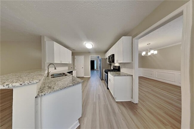 Building Photo - 1464 Claredon Dr NW