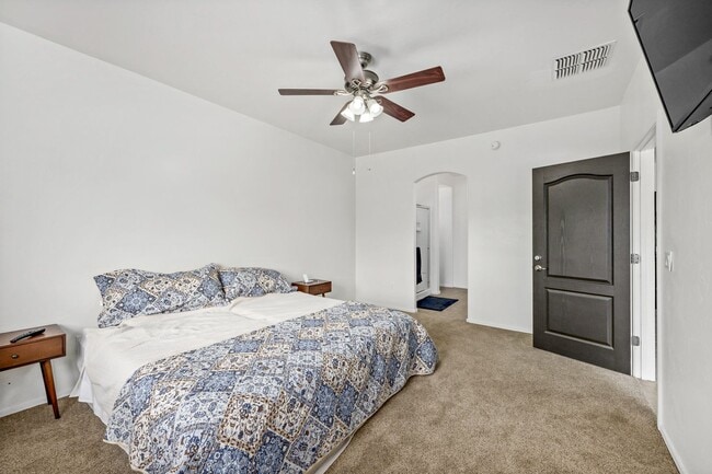 Building Photo - San Marcos