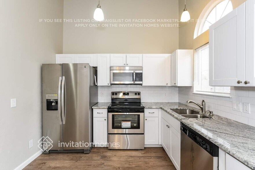 Building Photo - 4262 E 133rd Pl