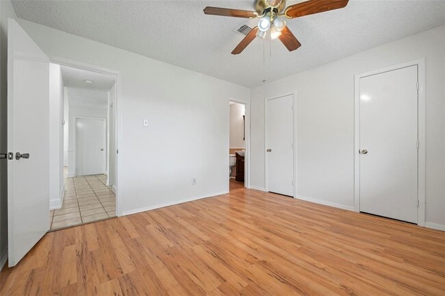 Building Photo - 23419 Prairie Bird Dr